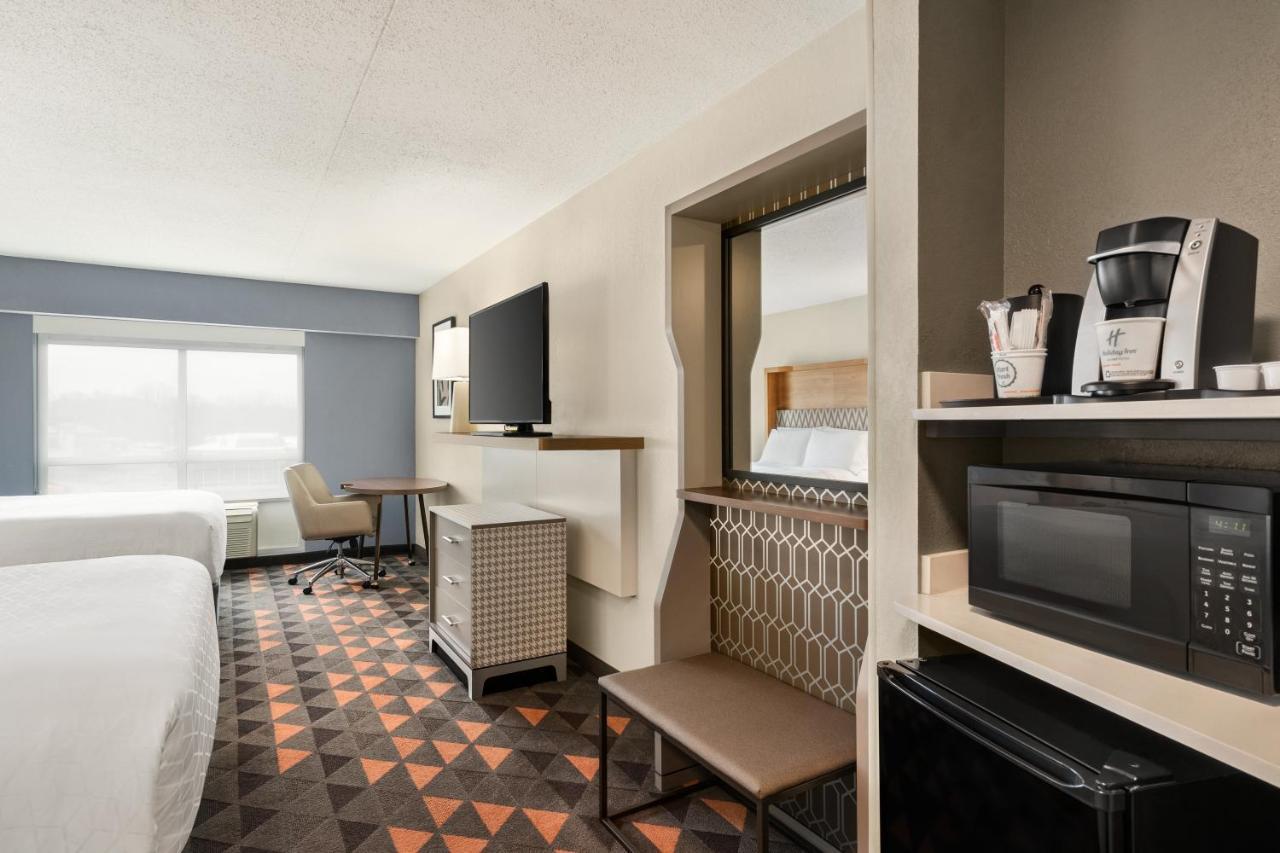 Holiday Inn Florence By Ihg Exterior photo