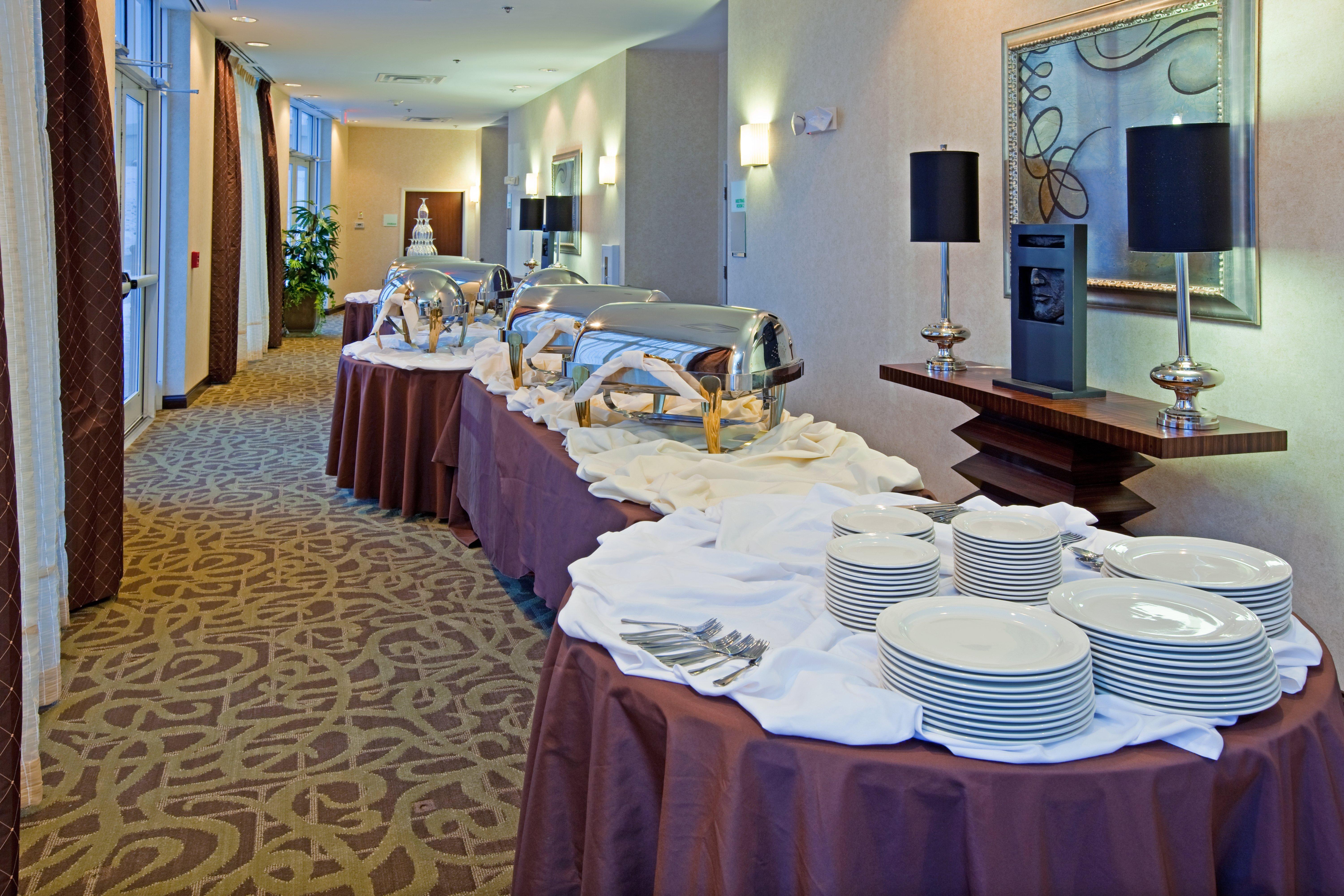 Holiday Inn Florence By Ihg Exterior photo