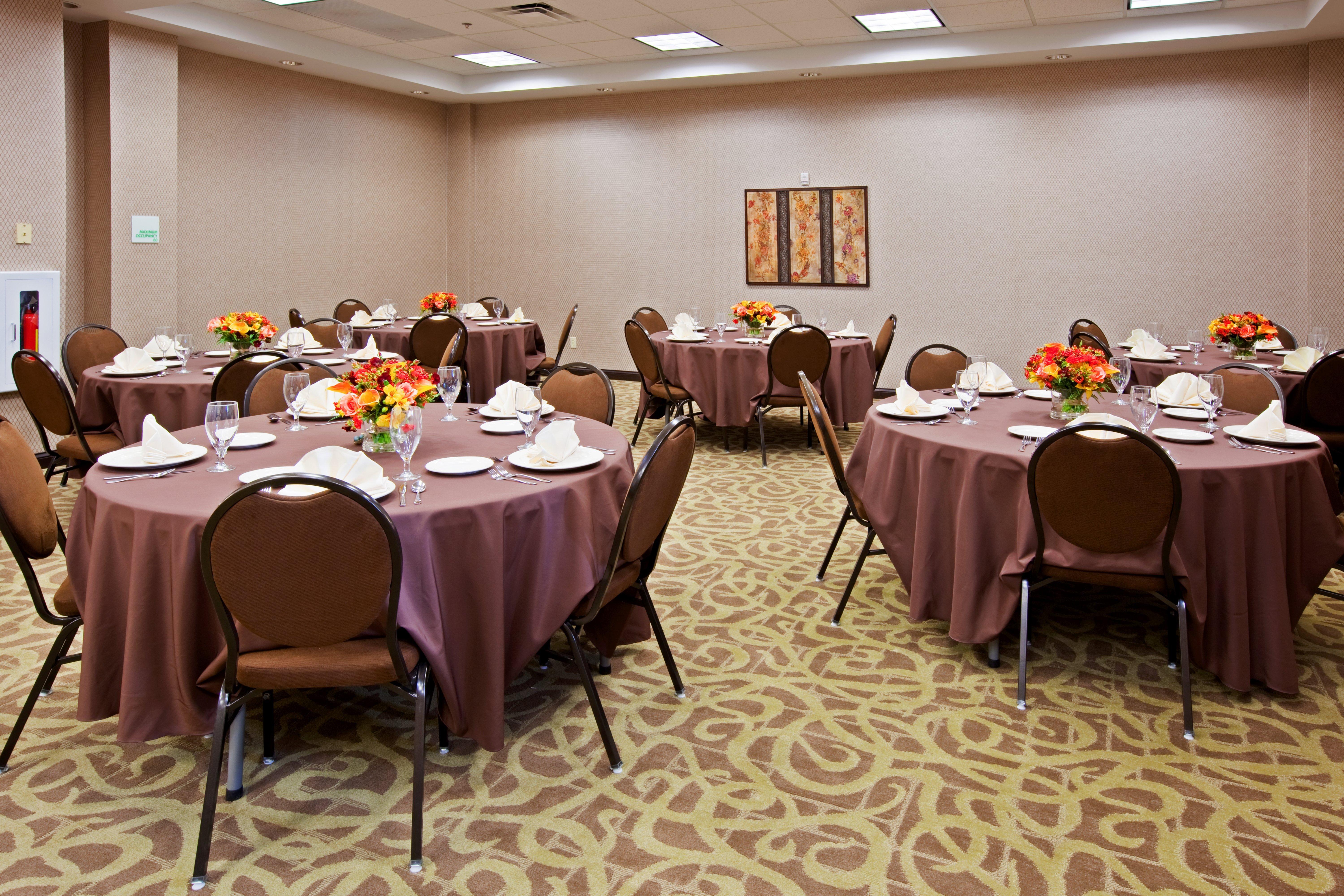 Holiday Inn Florence By Ihg Exterior photo
